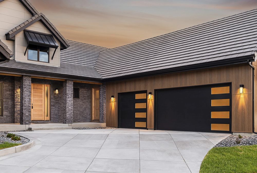 Best and fast garage door - Garage Door Contractor in Grand Rapids, MI