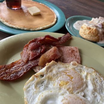 Wildflower Café - Wildflower Breakfast sub Hashbrowns for Biscuit + Gravy - Bakeries Near Me - Tulsa, Oklahoma Wildflower Café - Wildflower Breakfast sub Hashbrowns for Biscuit + Gravy - Bakeries Near Me - Tulsa, Oklahoma