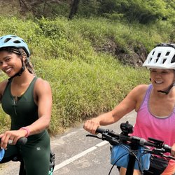 Bike Tour Hawaii - Happy Days in Honolulu.  Diamond  Head electric bike to hike.