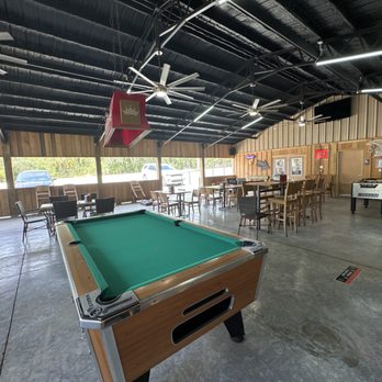 Stoney's Pizza & Wings - Patio - Chicken Wings Near Me - Steinhatchee, Florida Stoney's Pizza & Wings - Patio - Chicken Wings Near Me - Steinhatchee, Florida