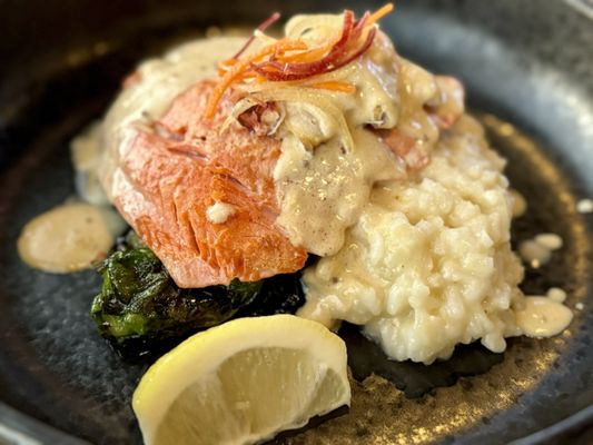 Tidal Raves Seafood Grill by null