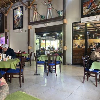 Sabor a Mí - Interior. - Mexican Near Me - Tijuana, BCN