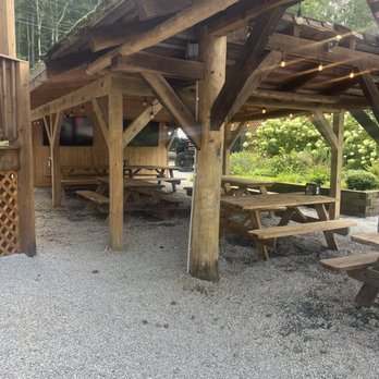 Billy Goat Island Pizza Bar - outside - Pizza Near Me - Clarkesville, Georgia Billy Goat Island Pizza Bar - outside - Pizza Near Me - Clarkesville, Georgia