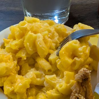 RJ Southern Home Cooking - Mac n cheese - American Near Me - Downey, California