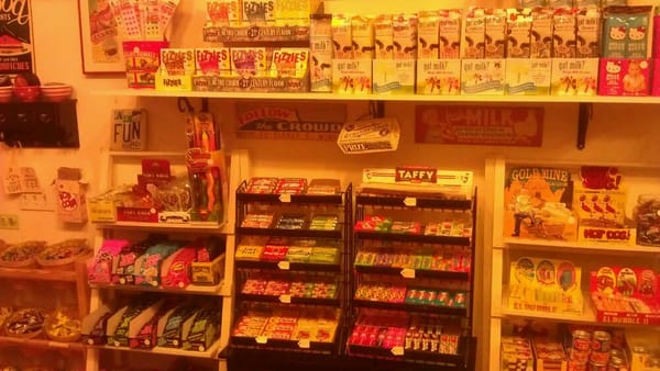 Tiddle E. Winks Vintage 5 & Dime by null