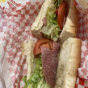 Ameci Pizza Kitchen- Burbank - Italian sub - Pizza Near Me - Burbank, California