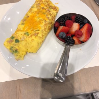 SweetDiner - Omelette time! - Diners Near Me - Milwaukee, Wisconsin SweetDiner - Omelette time! - Diners Near Me - Milwaukee, Wisconsin