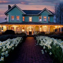 Edenwild Boutique Inn - Welcome Welcome to Edenwild, nestled in the sleepy seaside village of Lopez Island to Edenwild
