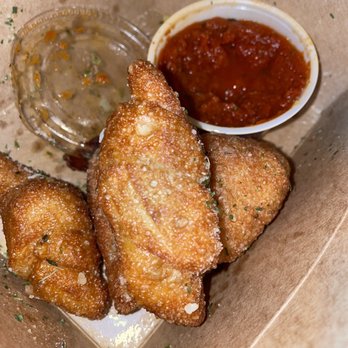 Slasher Pizza - Garlic knots + marinara - Pizza Near Me - Riverside, California