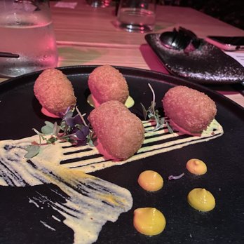 Yunta Nikkei - Peruvian Near Me - Charlotte, North Carolina