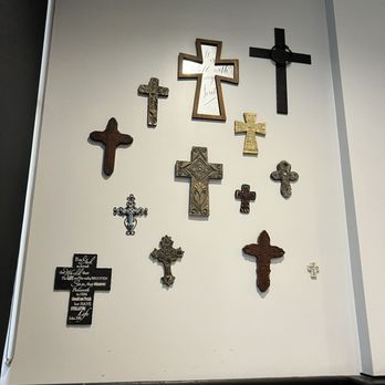Pop's Comfort Kitchen - Crosses on the wall-Praise God! - Diners Near Me - Bartlett, Tennessee Pop's Comfort Kitchen - Crosses on the wall-Praise God! - Diners Near Me - Bartlett, Tennessee