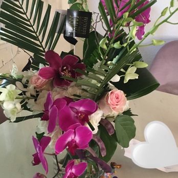 Twiggs Floral Design Gallery - Bouquet - Florists Near Me - Sacramento, California Twiggs Floral Design Gallery - Bouquet - Florists Near Me - Sacramento, California