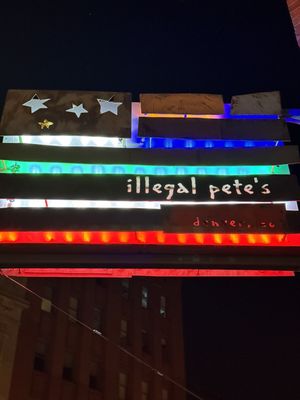 Illegal Pete's Lodo by null