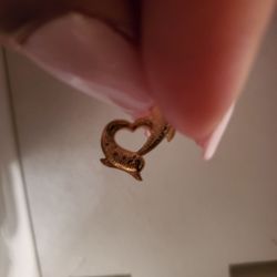 Piercing Pagoda - Small brown spots