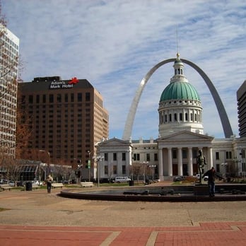 Gateway Arch - Landmarks & Historical Buildings Near Me - St. Louis, Missouri