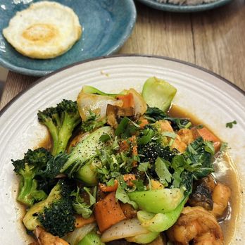 Hello Me Vietnamese Kitchen - Shrimp stir fry - Vietnamese Near Me - Mooresville, North Carolina Hello Me Vietnamese Kitchen - Shrimp stir fry - Vietnamese Near Me - Mooresville, North Carolina