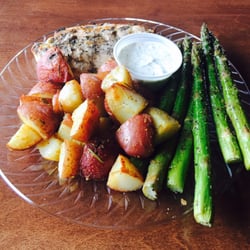 Country Lodge - Asparagus, rosemary potatoes, dill lemon chicken.