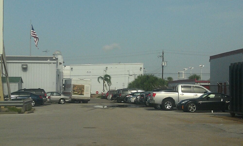 MCDAVID USED CARS 14 Photos 10540 Almeda Genoa Rd, Houston, Texas