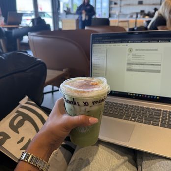 Starbucks - Coffee & Tea Near Me - Miami, Florida Starbucks - Coffee & Tea Near Me - Miami, Florida