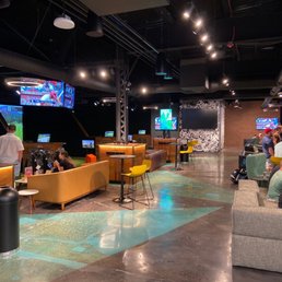 Sims and golf bays Sims and golf bays