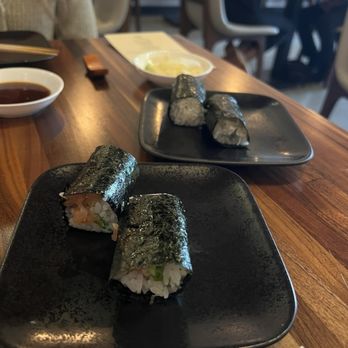 OMAKAI sushi - Crab and salmon hand rolls - Sushi Bars Near Me - Miami, Florida