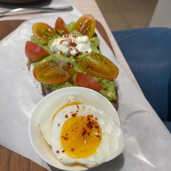 Carissa’s Bakery - Avocado Toast - Bakeries Near Me - East Hampton, New York