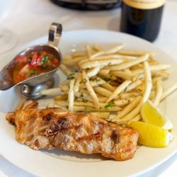 Basilico Ristorante - Salmon lunch special