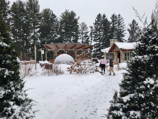 Shady Lane Cellars by null