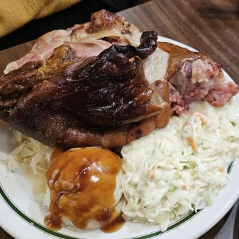 Heidelberg Restaurant & Tavern - Smocked pork hock dinner with mashed potatoes and coleslaw - German Near Me - Heidelberg, Ontario Heidelberg Restaurant & Tavern - Smocked pork hock dinner with mashed potatoes and coleslaw - German Near Me - Heidelberg, Ontario