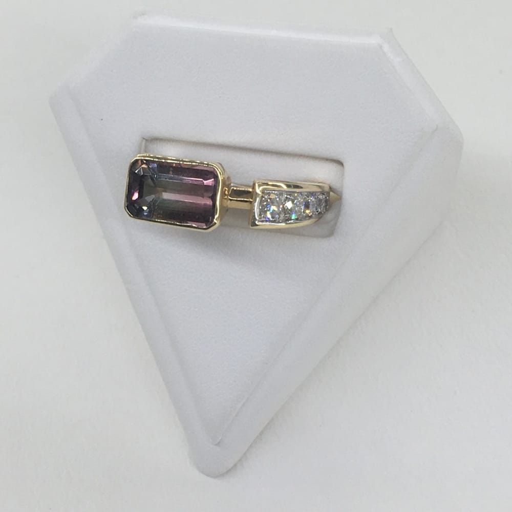 GOLDLINE FINE JEWELERS Updated September 2024 4231 W Ina Rd, Tucson