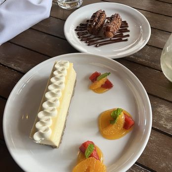 Estelle - Wine Bars Near Me - Saint Paul, Minnesota