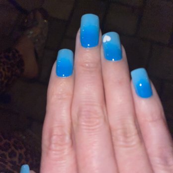 Perfect Nails And Spa - Blue ombré and valentines heart - Nail Salons Near Me - Dunedin, Florida