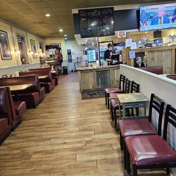 Due South BBQ - The interior space of the restaurant. - Southern Near Me - Roanoke, Virginia Due South BBQ - The interior space of the restaurant. - Southern Near Me - Roanoke, Virginia