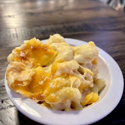 Waldo's Chicken and Beer - Mac N Cheese - Pretty tasty, cheesy and came out hot. Smallish portion size but also pretty cheap too...
