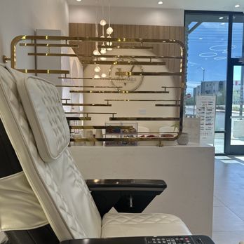 Viva Nails - Comfy massage chairs - Nail Salons Near Me - Henderson, Nevada
