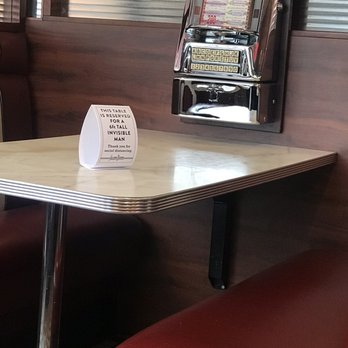 Silver Diner - Table area - Diners Near Me - Glen Allen, Virginia Silver Diner - Table area - Diners Near Me - Glen Allen, Virginia