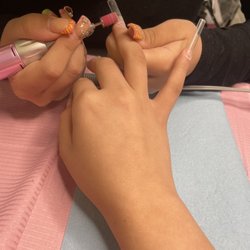 Unlimited Beauty Academy - Nail class