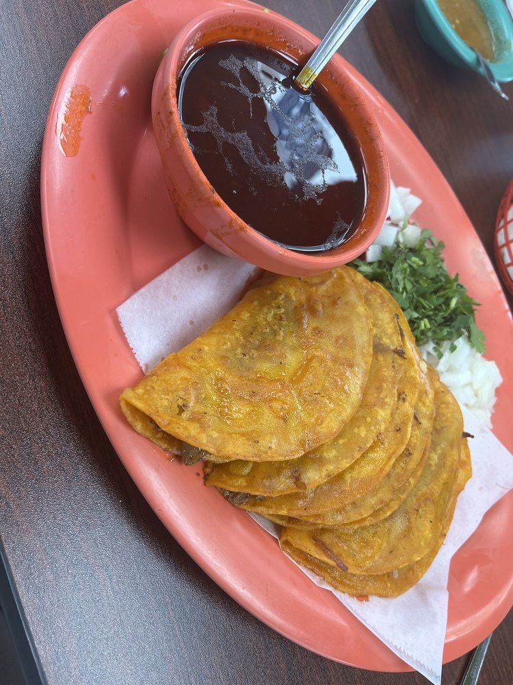 Taqueria Y Neveria San Luis 2