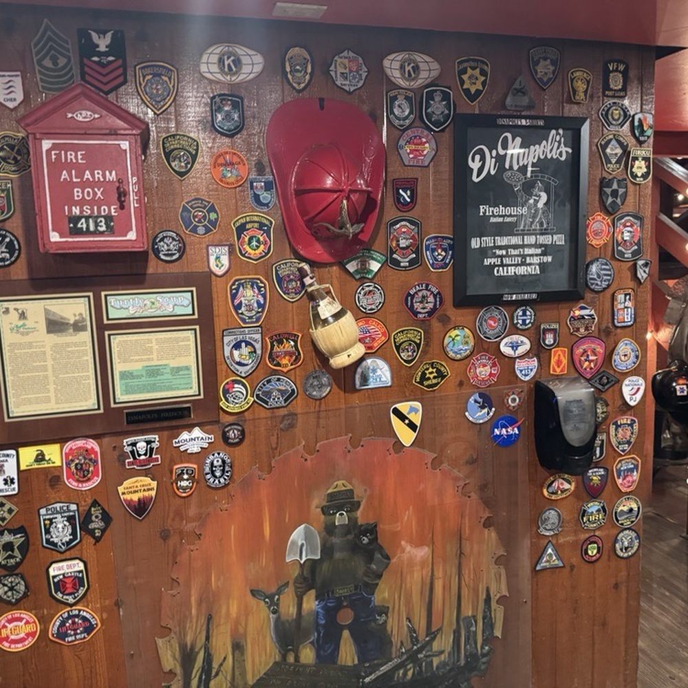 DiNapoli's Fire House - Inside - Pizza Near Me - Barstow, California
