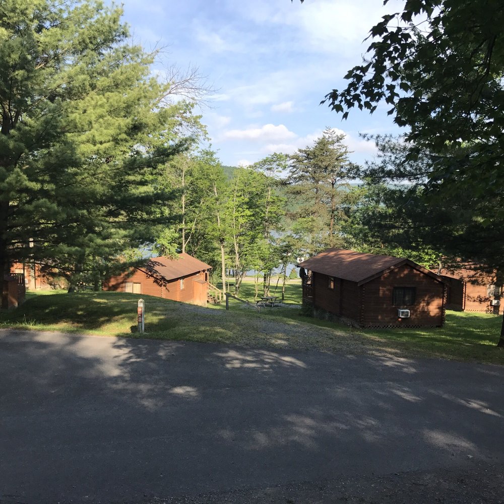 Lake Raystown Resort - Hotels Near Me - Entriken, Pennsylvania