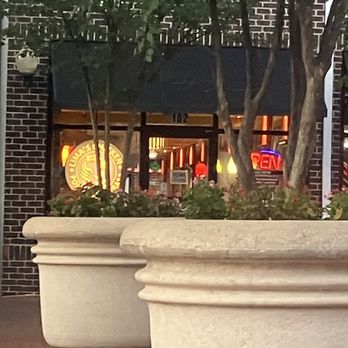 Lima's Chicken - Limas - New American Near Me - Annapolis, Maryland Lima's Chicken - Limas - New American Near Me - Annapolis, Maryland