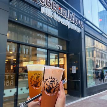 Bubblelicious - Thai Milk Tea + Mango Black Tea - Bubble Tea Near Me - Chicago, Illinois