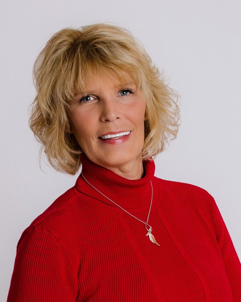 CHRISTY POWERS PROPERTY WITH TLC Contact Agent 201 N Park Ave