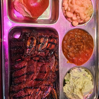 Chee Hoo BBQ - My kalbi plate. DELICIOUS meat and juice poured over the top of the meat kept it so moist. YUM!! - Barbeque Near Me - Honolulu, Hawaii