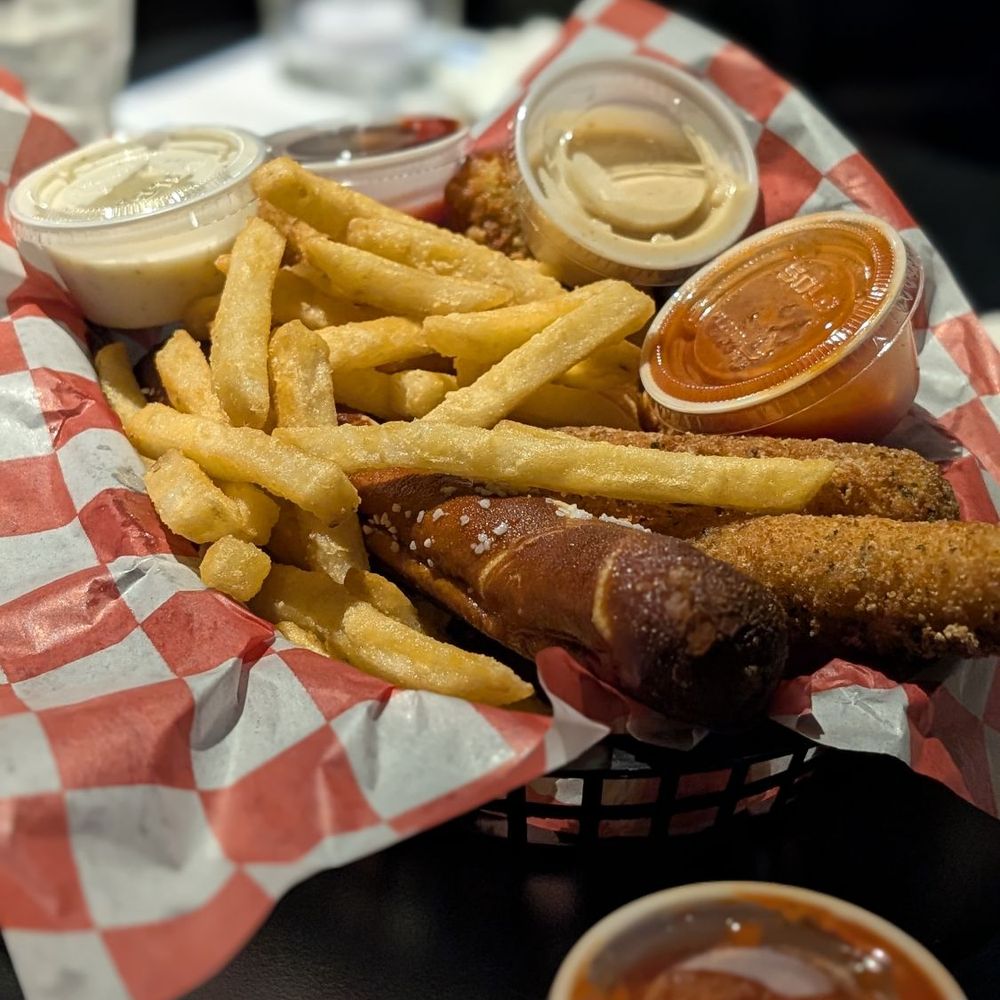 Helium Comedy Club - Appetizer sampler - Comedy Clubs Near Me - Saint Louis, Missouri Helium Comedy Club - Appetizer sampler - Comedy Clubs Near Me - Saint Louis, Missouri