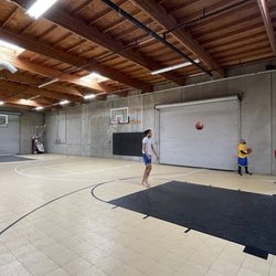 Legend Athletics - Inside the gym