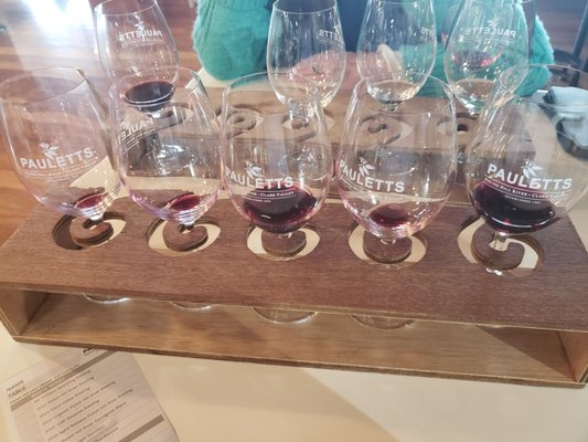 Paulett Wines by null