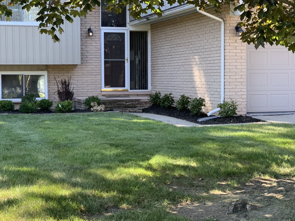 Graham's Landscaping - tree service in Detroit, MI