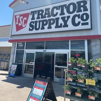 Tractor Supply - Front Entrance. - Home & Garden Near Me - Choctaw, Oklahoma