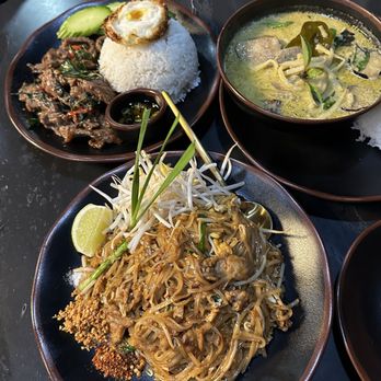 Som Boon Thai Kitchen - Thai Near Me - Houston, Texas